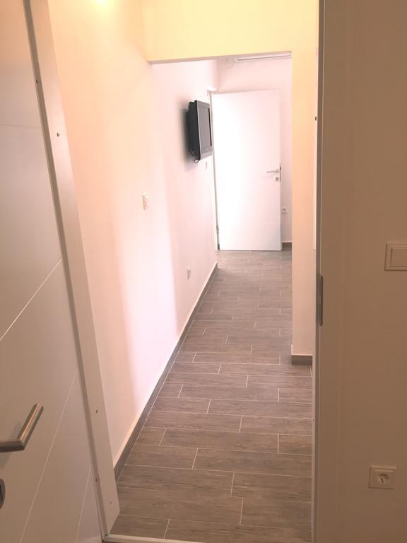 Apartments Valentino Супетарска Драга Екстериор снимка
