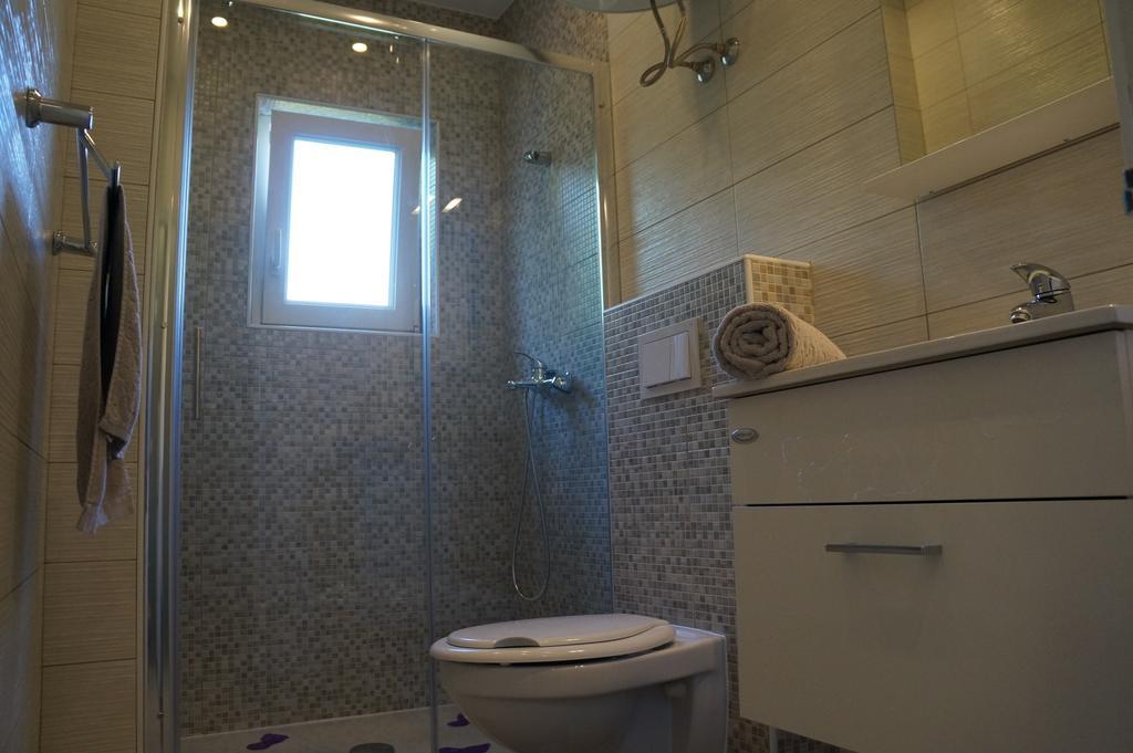 Apartments Valentino Супетарска Драга Екстериор снимка