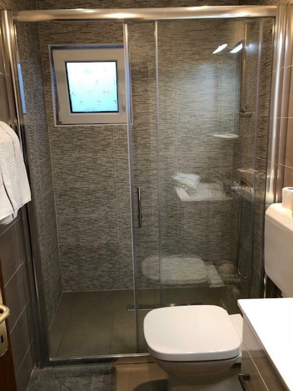Apartments Valentino Супетарска Драга Екстериор снимка